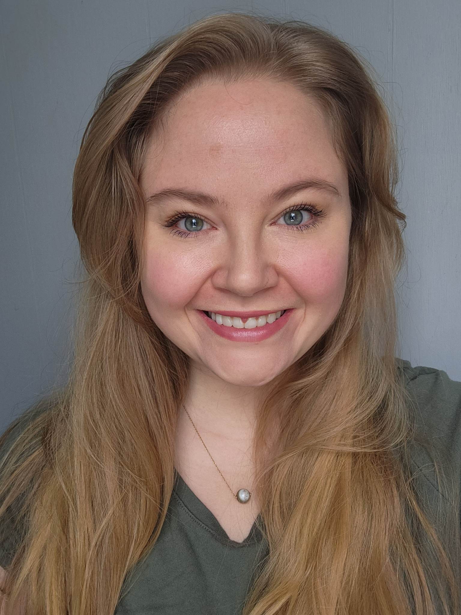 Harlow Headshot